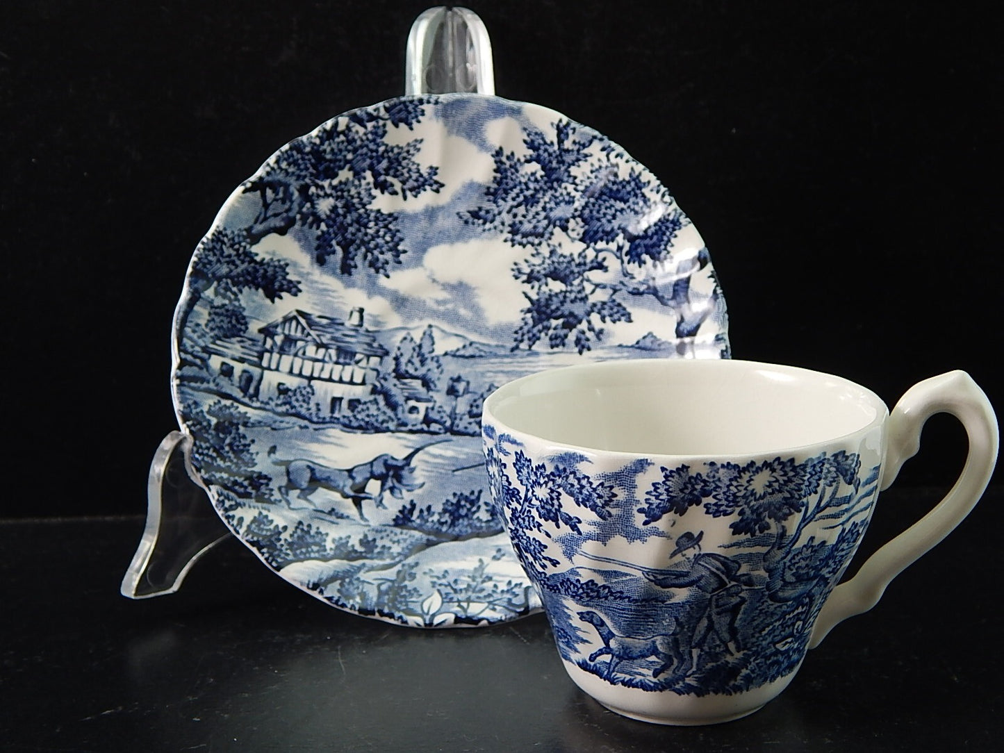 VINTAGE CERAMICA TAZZINA THE HUNTER MYOTT POTTERY ENGLAND IL CACCIATORE #2126