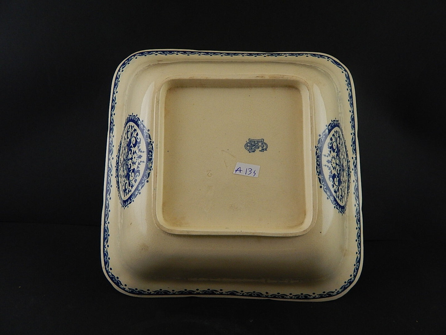 ANTICO 1875 CENTROTAVOLA CERAMICA PORCELLANA OPACA GIEN DECORO BLU ALLA ROUEN
