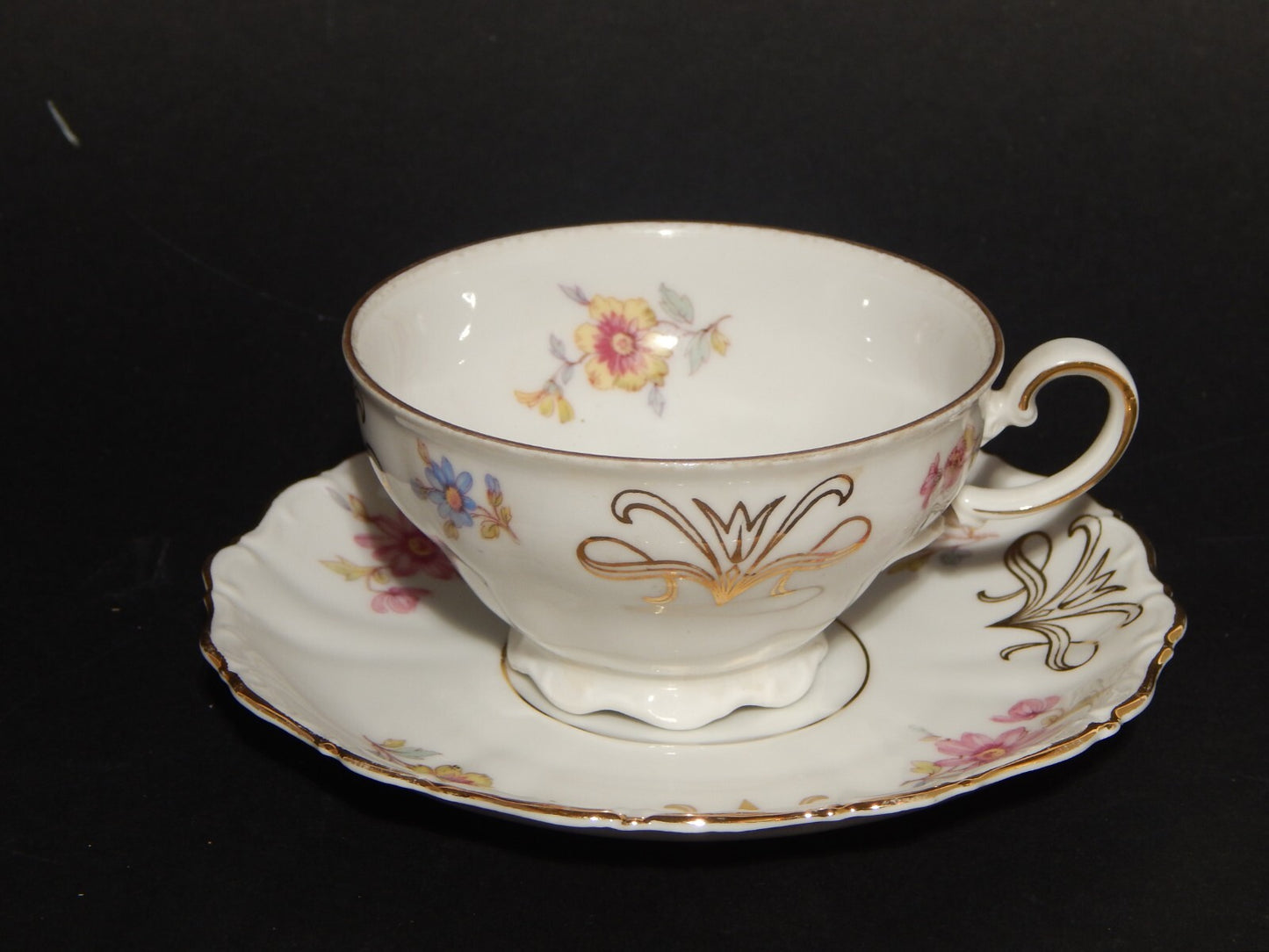 ANTICA TAZZA TE' PORCELLANA BIANCA BAVARIA SELTMANN WEIDEN THERESIA B1102