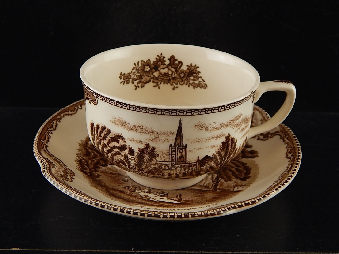 VINTAGE JOHNSON BROS OLD BRITAIN CASTLE SERVIZIO 6 TAZZE DA TE' SEMI PORCELLANA