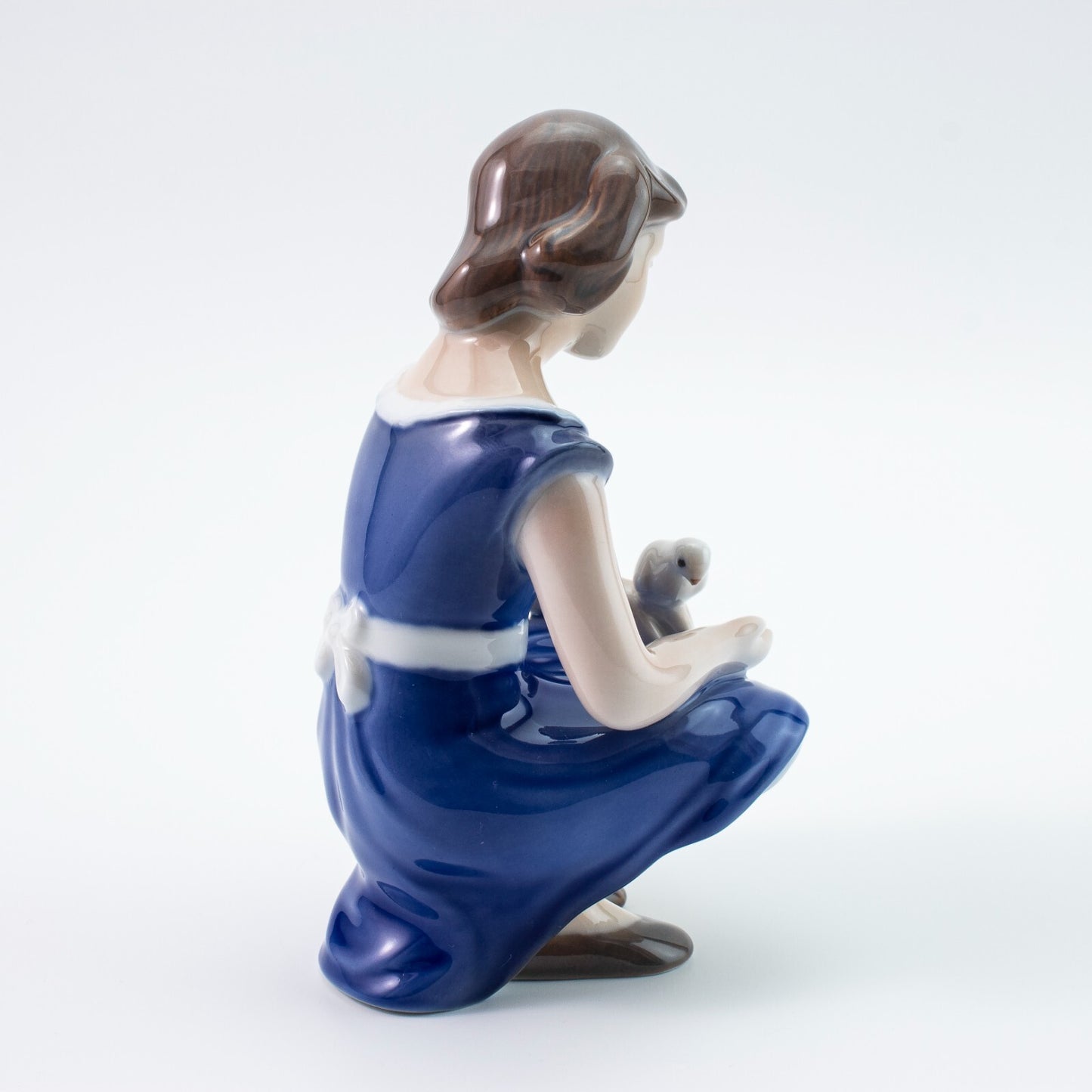 STATUINA PORCELLANA ROYAL COPENHAGEN BING&GRONDAHL "Ragazza con Colomba" CM 13x8