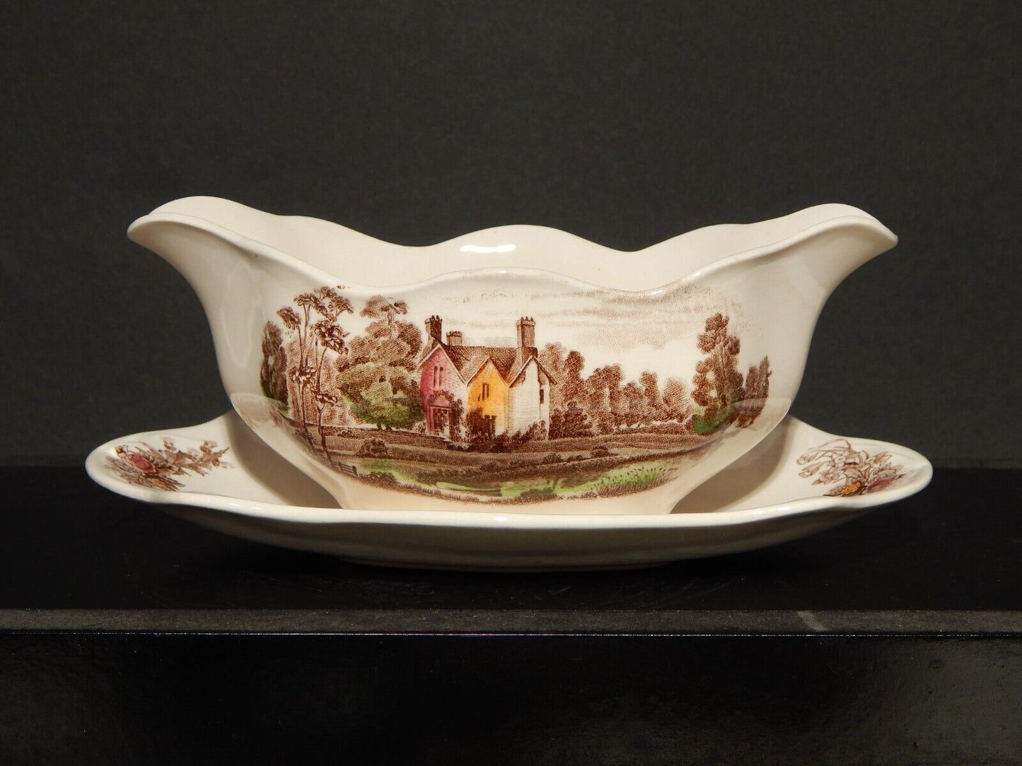 ANTICA SALSIERA PORCELLANA JOHNSON BROS ROYAL HOMES OF BRITAIN YORK COTTAGE