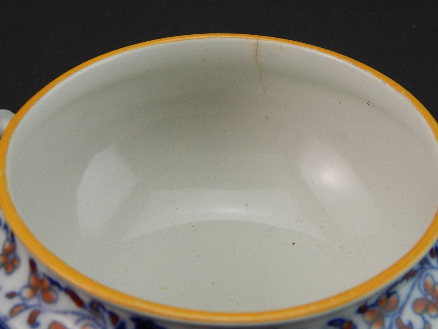 ANTICA RARA ZUPPIERA EGOISTE PUERPERA CENTROTAVOLA CERAMICA INGLESE MINTON 1860