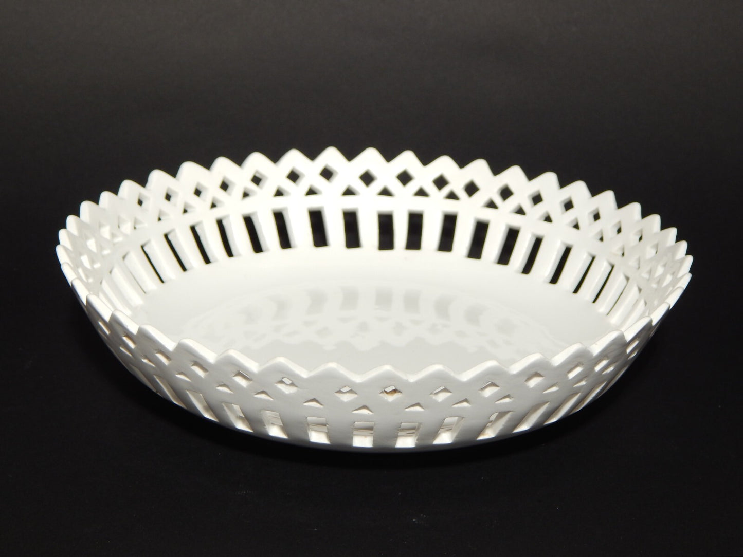 ANTICA RARA CIOTOLA TRAFORATA CERAMICA BIANCA RICHARD MILANO PRIMO 900