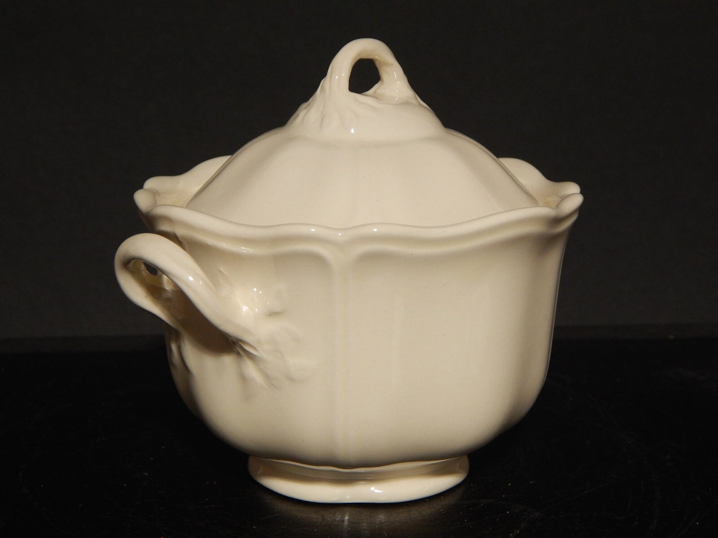 VINTAGE CERAMICA WEDGWOOD ETRURIA BARLASTON QUEENS SHAPE ZUPPIERA CENTROTAVOLA