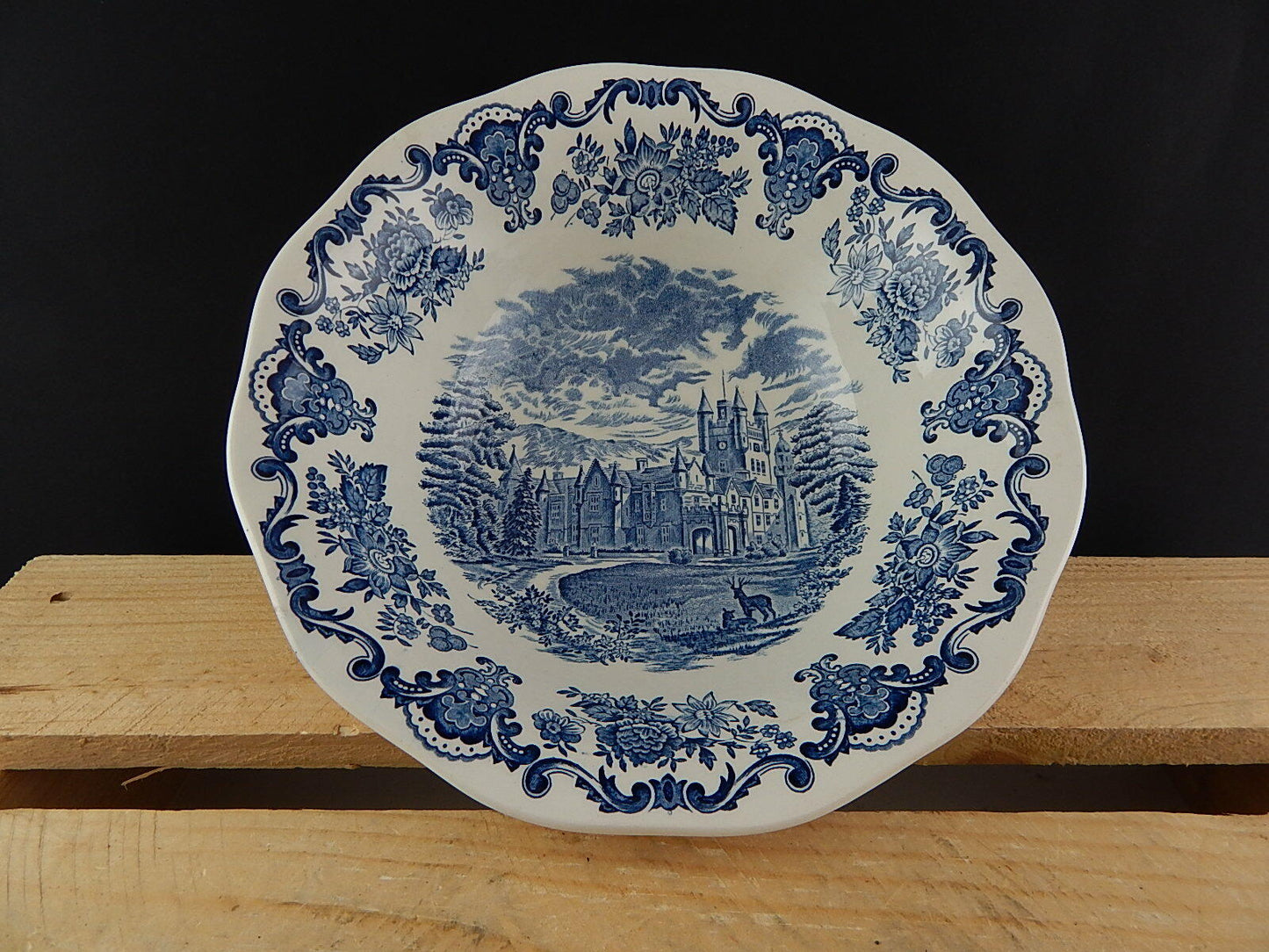 PORCELLANA VINTAGE CENTROTAVOLA WEDGWOOD ROYAL HOMES OF BRITAIN BALMORAL CASTLE
