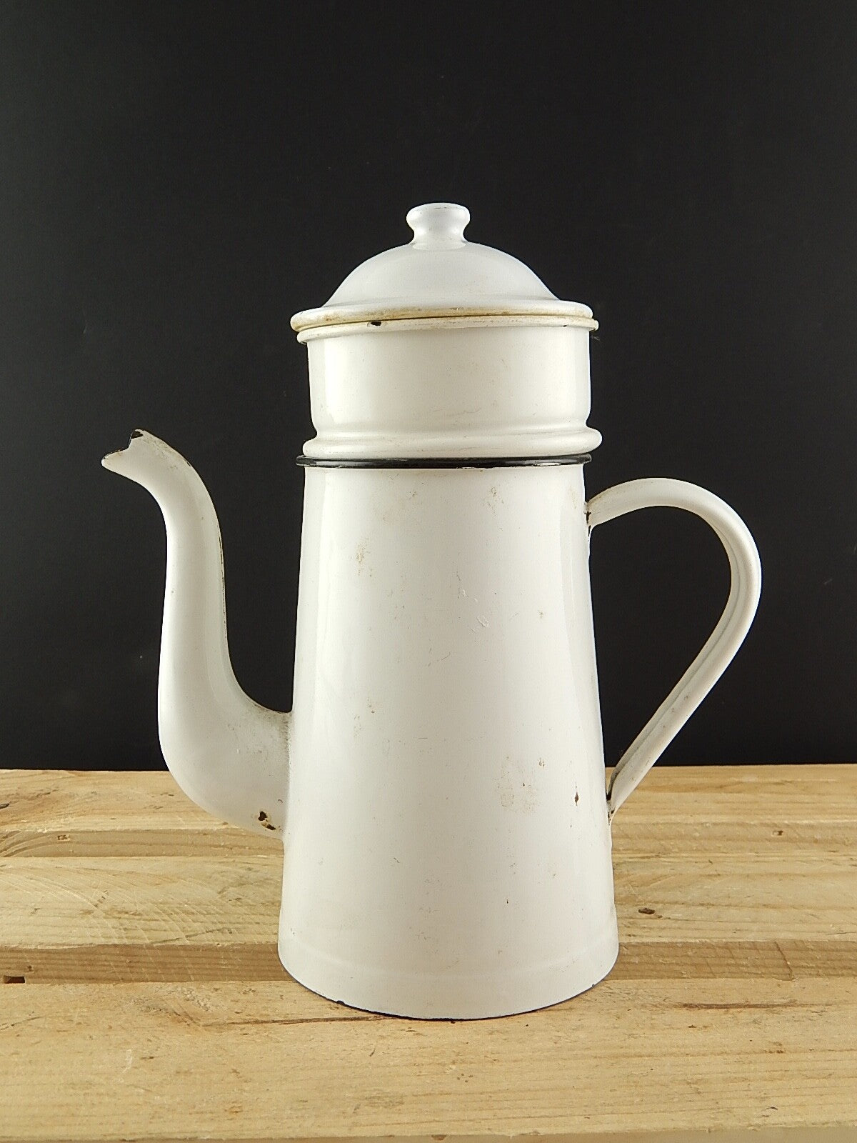 VINTAGE CAFFETTIERA LATTA SMALTATA PORCELLANATA BIANCA COUNTRY CHIC DUE LEONI