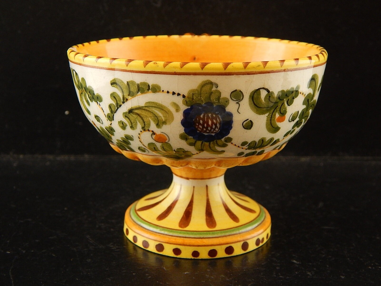 ANTICA TAZZA MAIOLICA CERAMICA POLICROMA FANTECHI ANSA A SERPE PRIMO 900 DIFETTI