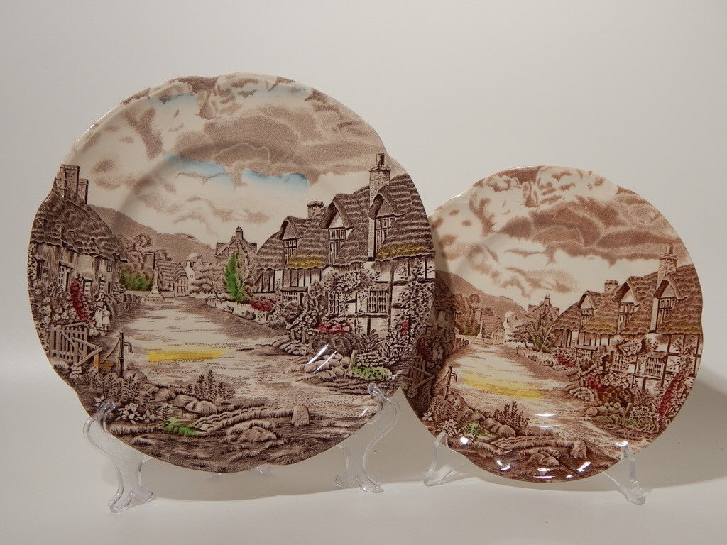 ANTICO SERVIZIO 12 PIATTI SEMI PORCELLANA JOHNSON BROS OLDE ENGLISH COUNTRYSIDE