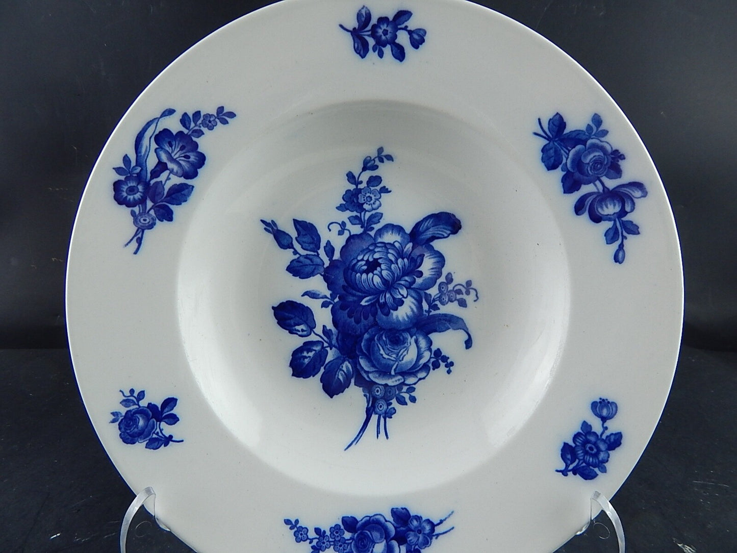 ANTICO ART DECO PIATTO FONDO VILLEROY&BOCH PORCELLANA BIANCA FIORI BLU