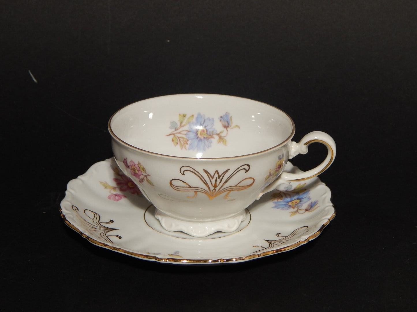 ANTICA TAZZA TE' PORCELLANA BIANCA BAVARIA SELTMANN WEIDEN THERESIA B1001