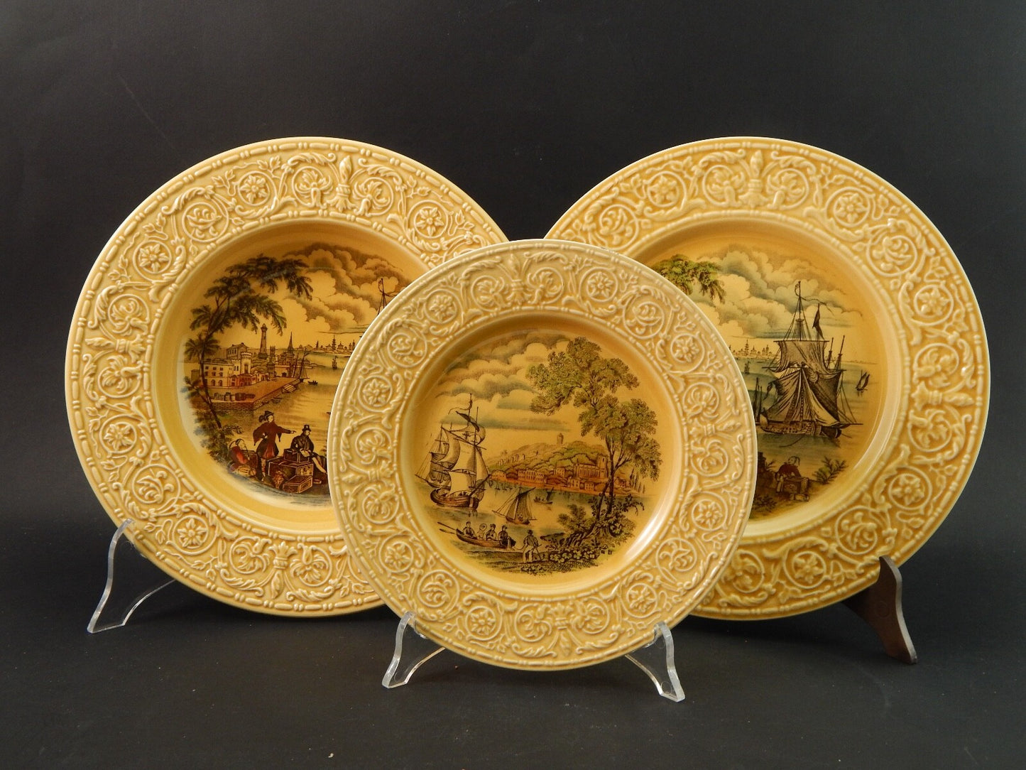 VINTAGE 3 PIATTI ROYAL STAFFORDSHIRE CERAMICS ENGLAND STAMPA MANO SAFE HARBOUR