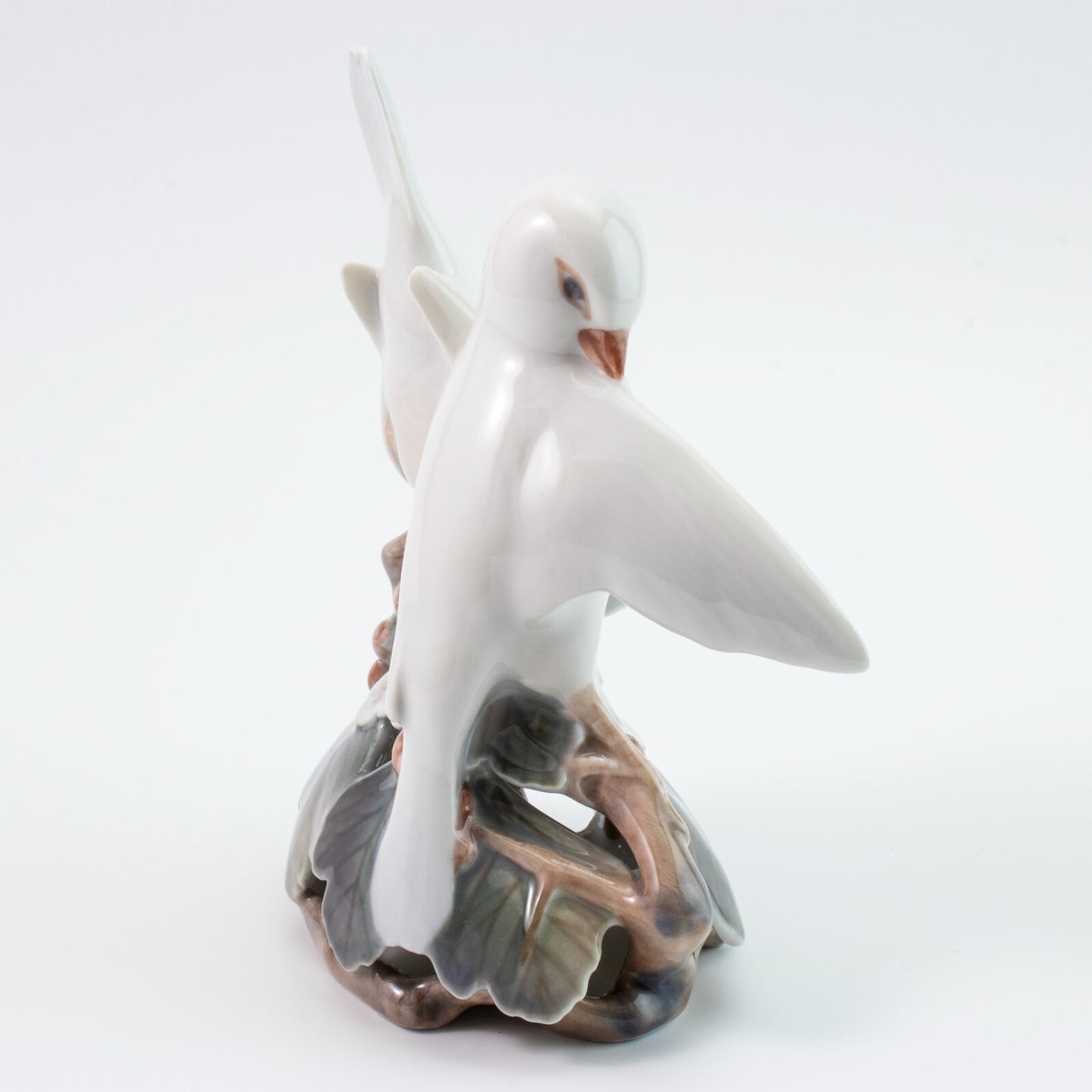 STATUINA PORCELLANA ROYAL COPENHAGEN "Piccioncini" COD 402 CM 13x10x7