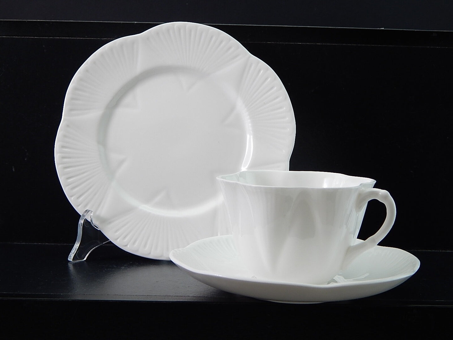 ANTICA PORCELLANA BIANCA TRIO TAZZA TE' FINE BONE CHINA SHELLEY MADE IN ENGLAND