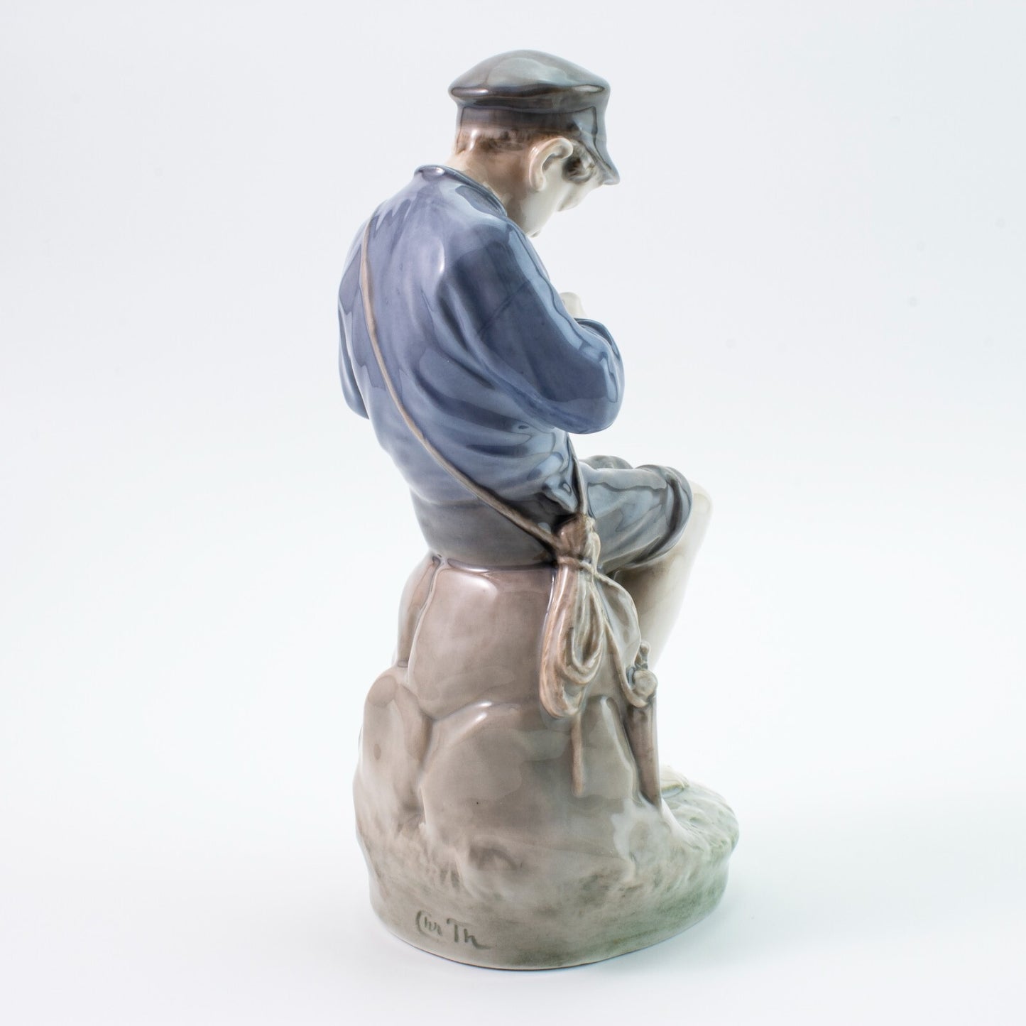 STATUINA PORCELLANA ROYAL COPENHAGEN "Ragazzo Intaglia Bastone" COD 905 CM 19x9