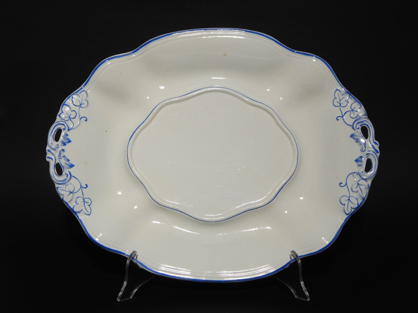 ANTICO RARO VASSOIO CERAMICA BIANCA DECORI BLU RICHARD MILANO FINE 800