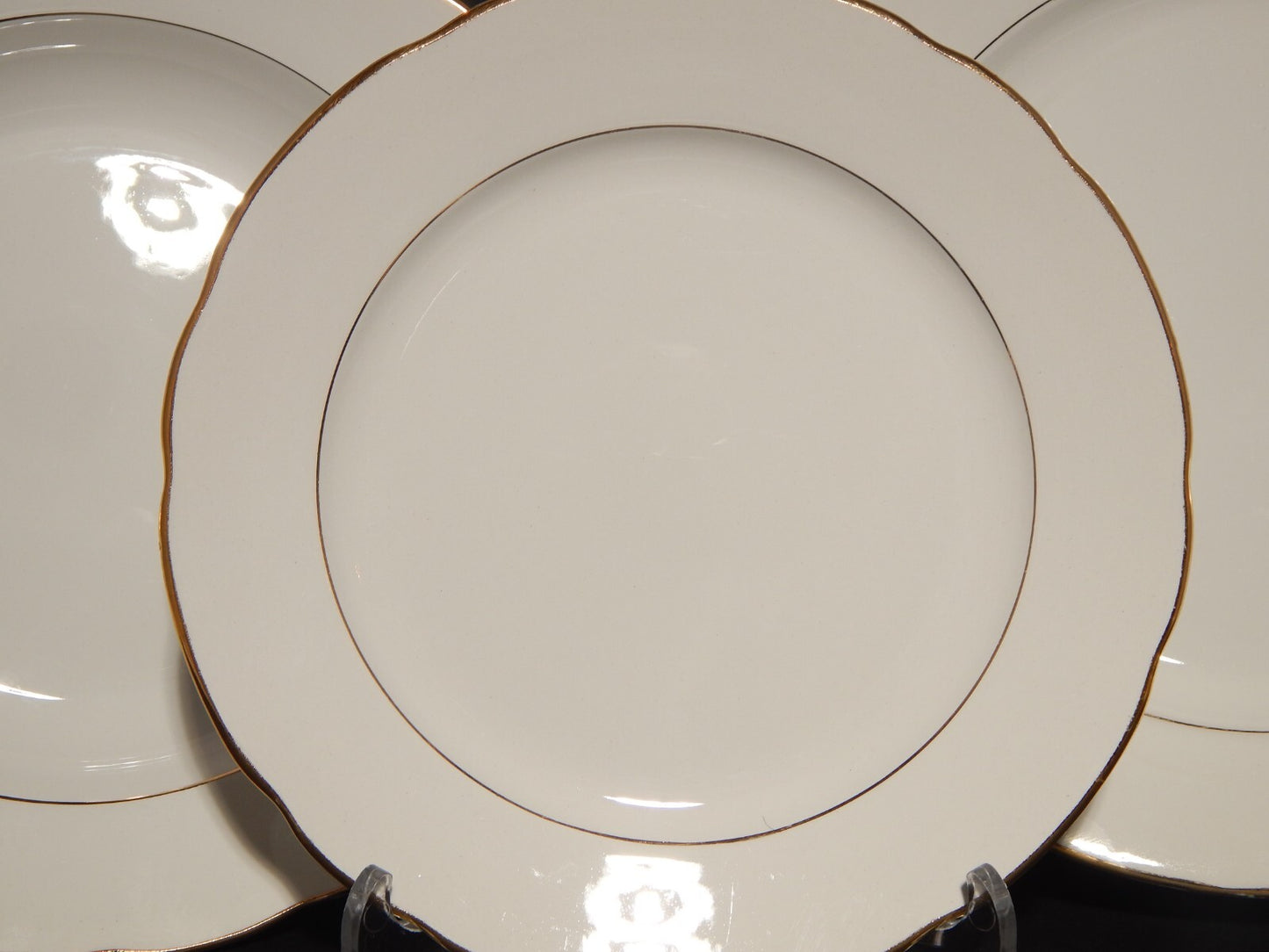 ANTICO SERVIZIO 18 PIATTI BIANCO PROFILO ORO SOCIETA' CERAMICA LAVENO SCI