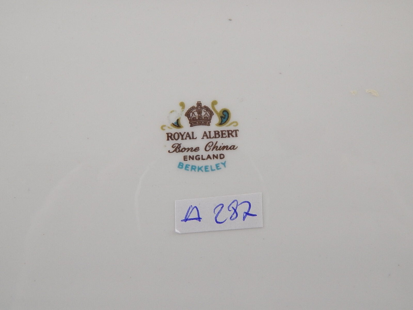 PREZIOSA PORCELLANA ROYAL ALBERT VINTAGE VASSOIO SANDWICH DISEGNO BERKELEY