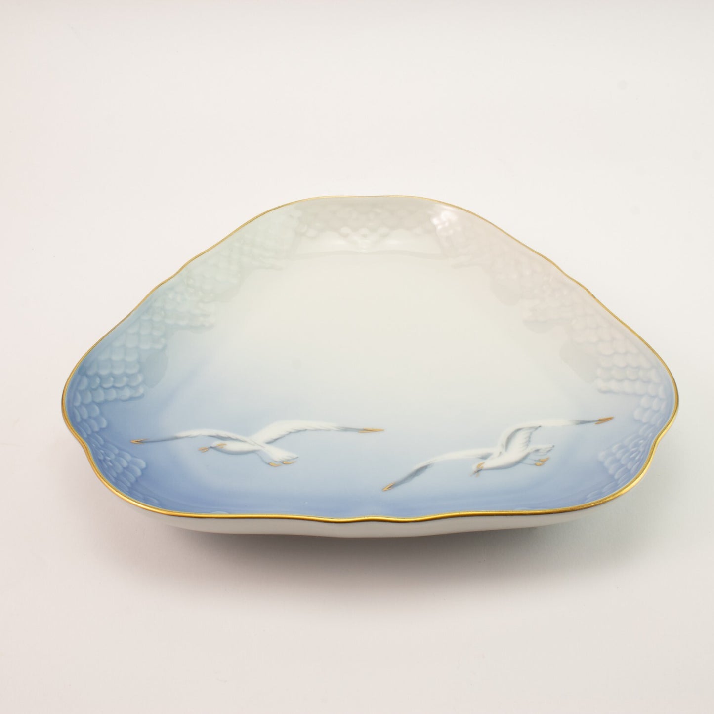 PIATTO PORTATA TRIANGOLARE PORCELLANA E ORO ZECCHINO GABBIANI BING&GRONDAHL 40