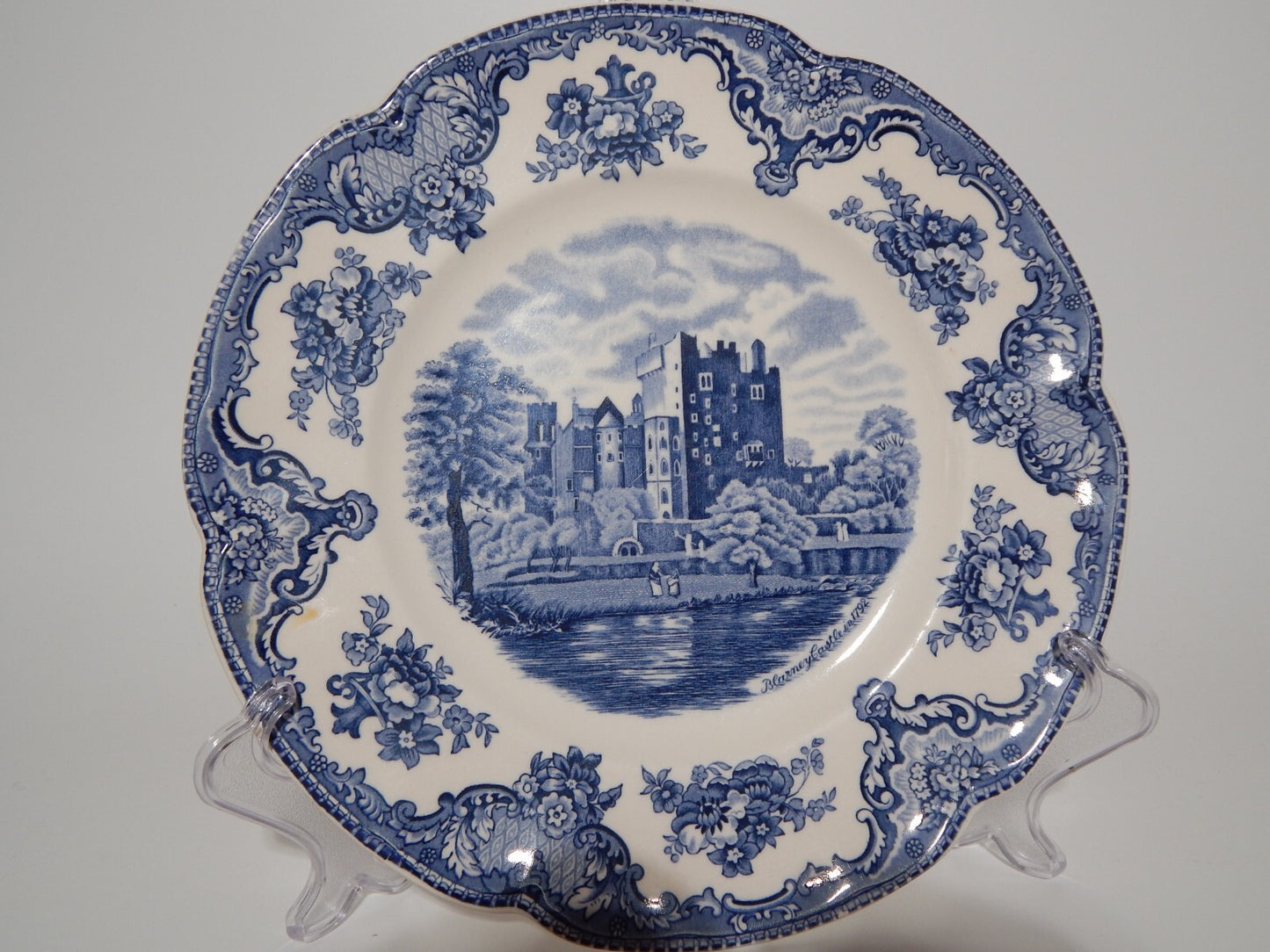 VINTAGE JOHNSON BROS OLD BRITAIN CASTLE BLU PIATTO PIANO PORCELLANA DIFETTO 1920