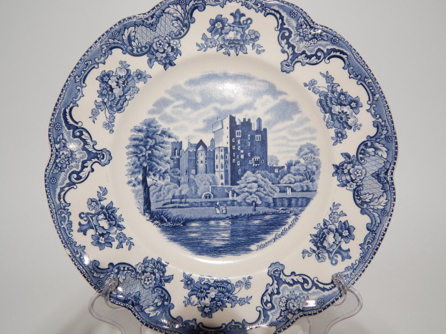 VINTAGE JOHNSON BROS OLD BRITAIN CASTLE BLU PIATTO PIANO PORCELLANA DIFETTO 1911