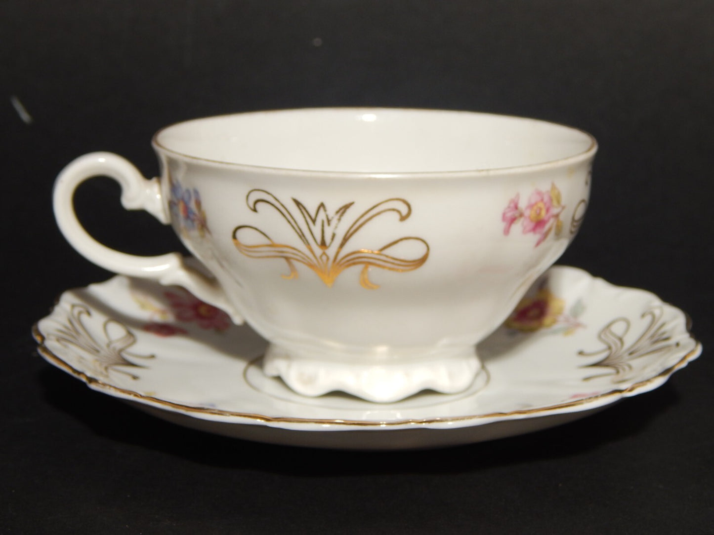 ANTICA TAZZA TE' PORCELLANA BIANCA BAVARIA SELTMANN WEIDEN THERESIA B1100