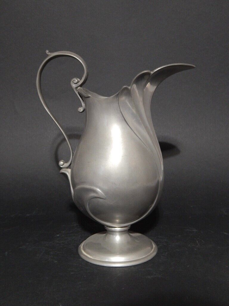 ANTICA COLLEZIONE ELEGANTE PREZIOSA BROCCA CARAFFA IN PELTRO 95%