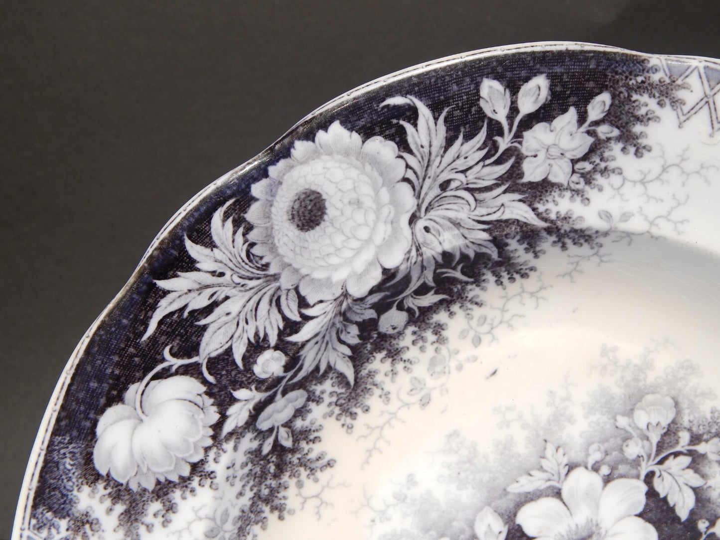 ANTICO GRANDE PIATTO FONDO CIOTOLA CERAMICA JARDINIERE VILLEROY & BOCH FINE 800