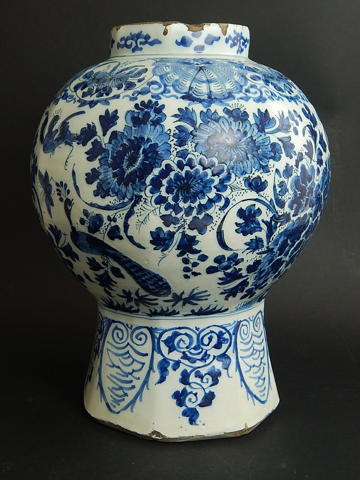 ANTICO PREZIOSO GRANDE VASO OTTAGONALE CERAMICA DELFT FINE XVII SECOLO I PAVONI