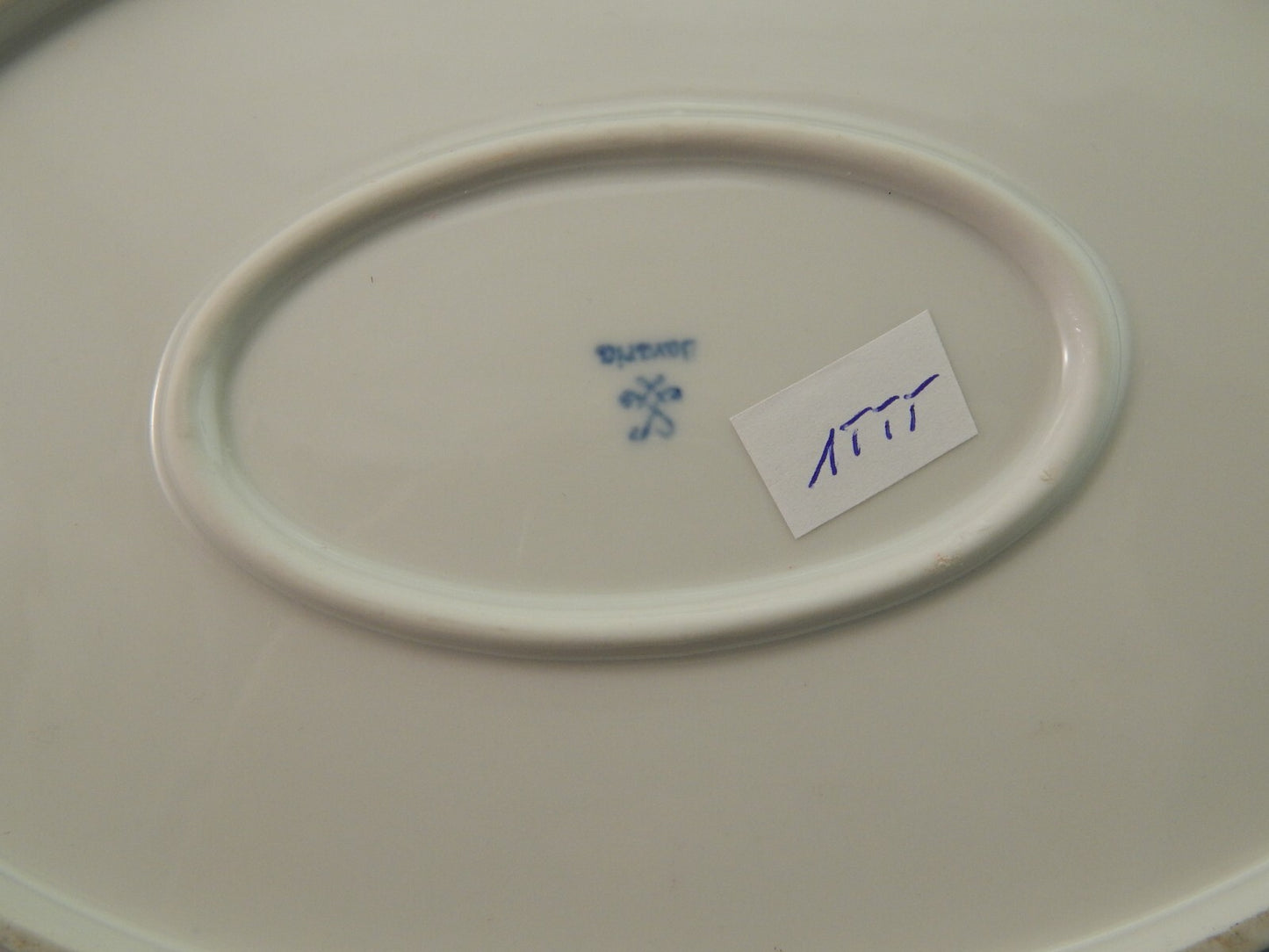 ANTICO VASSOIO PORCELLANA BIANCA BLU DECORO CIPOLLA BAVARIA OSCAR SCHALLER #1555