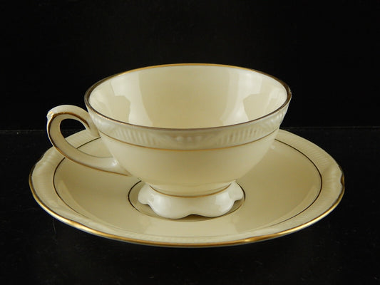 PREZIOSA ANTICA TAZZINA CAFFE' PORCELLANA ZEH SCHERZER BAVARIA RIFINITA IN ORO
