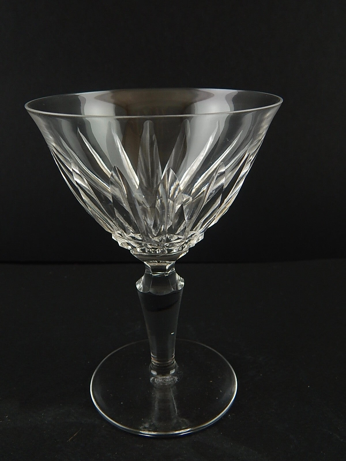 ANTICO BICCHIERE CALICE VINO ROSSO CRISTALLO MOLATO CRISTALLERIA SAINT LOUIS