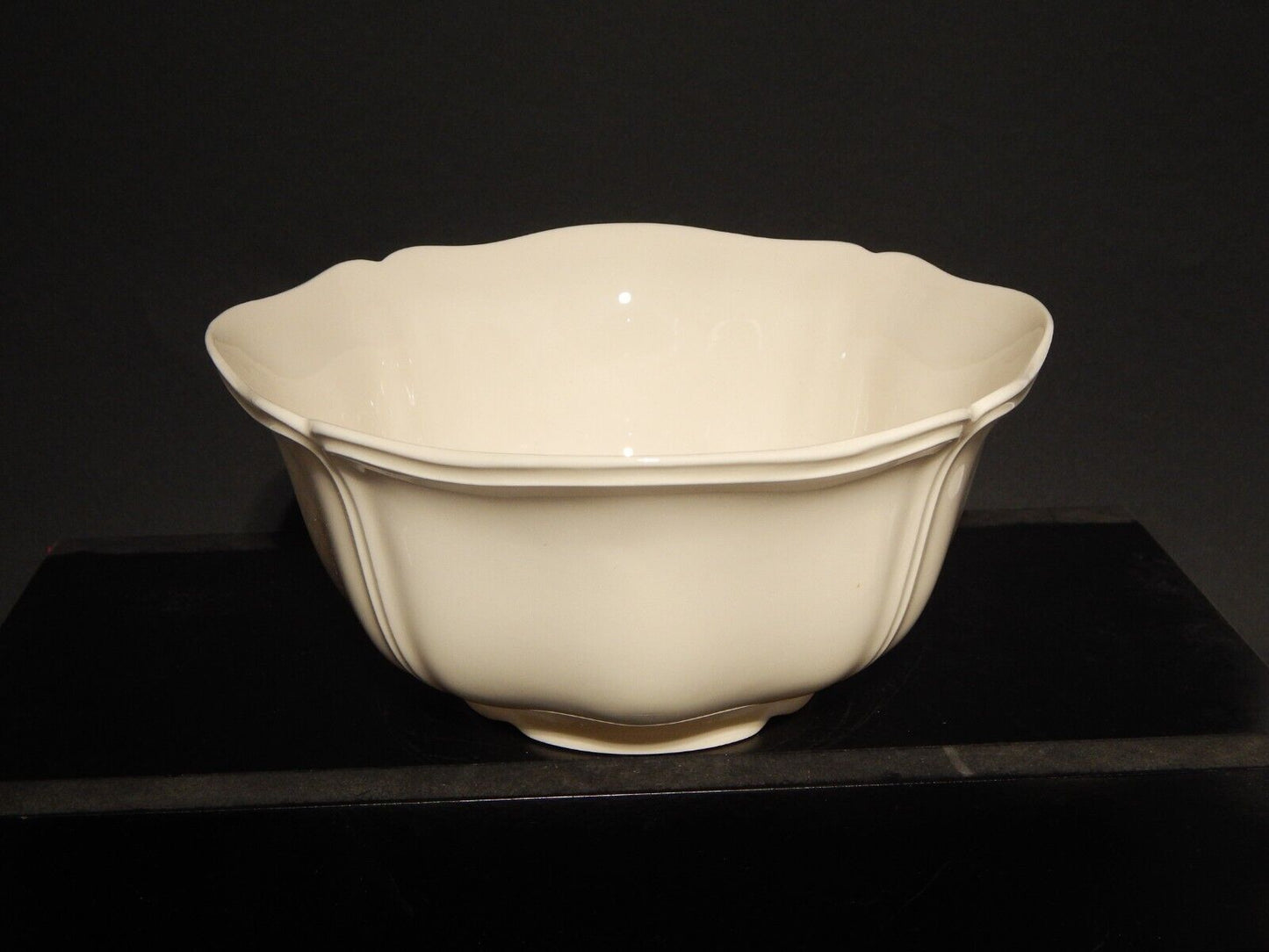 VINTAGE CERAMICA WEDGWOOD ETRURIA BARLASTON QUEENS SHAPE INSALATIERA FRUTTIERA