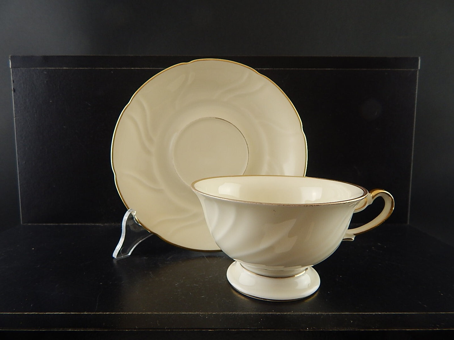 ANTICA PREZIOSA STILE ROCAILLE TAZZA DA TE' PORCELLANA ESCHENBACH BAVARIA