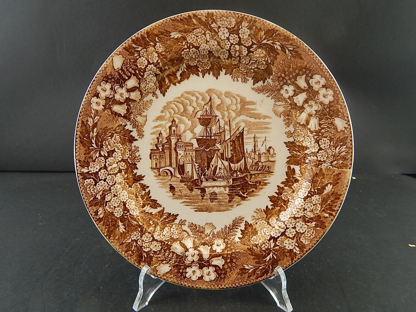 ANTICO PIATTO SEMI PORCELLANA RICHARD MILANO DECORO FERRARA META' 800 #A30