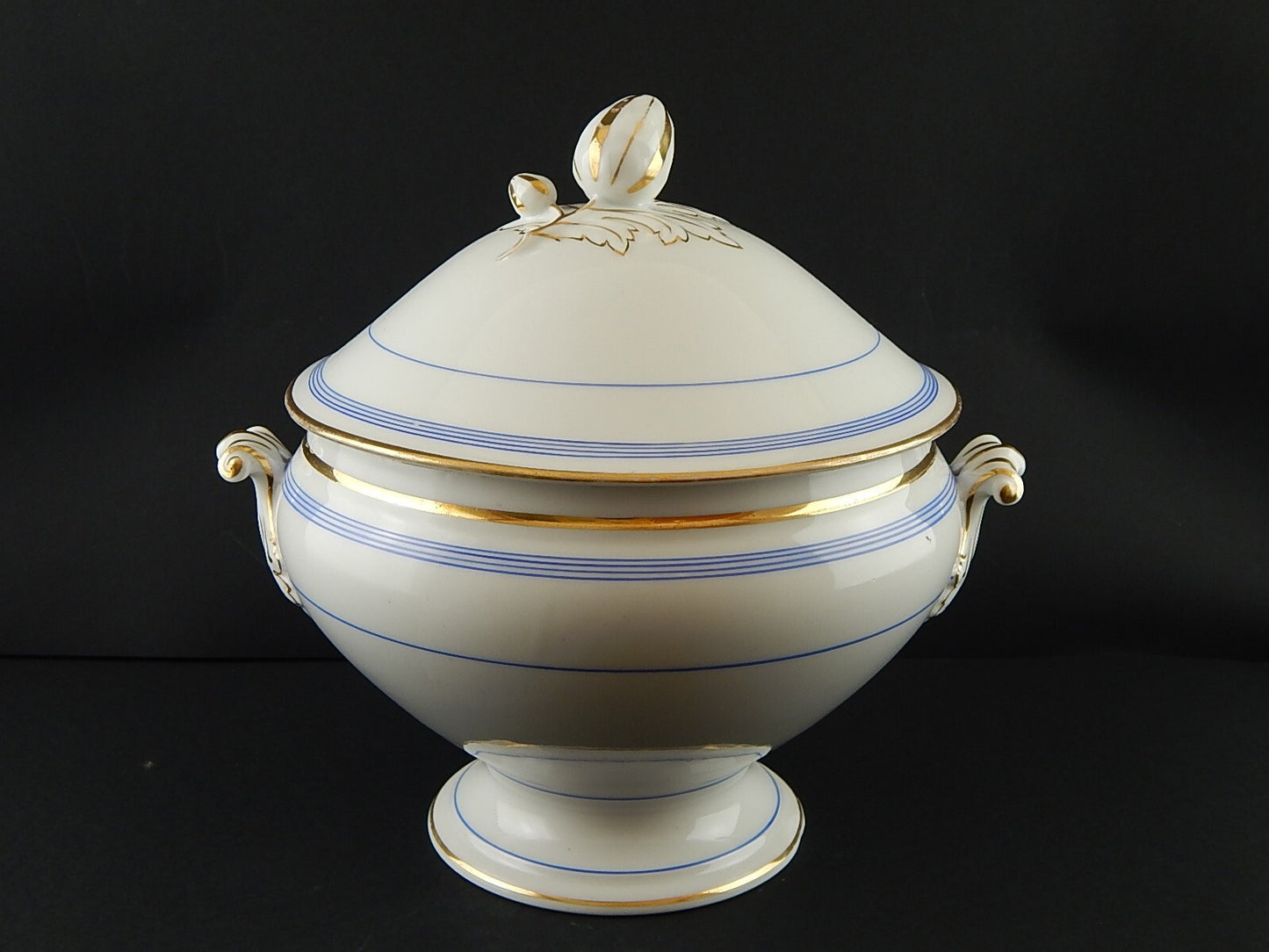 ANTICA RARA ZUPPIERA CENTROTAVOLA PORCELLANA PARIGI BIANCA BLU ORO NAPOLEONE III