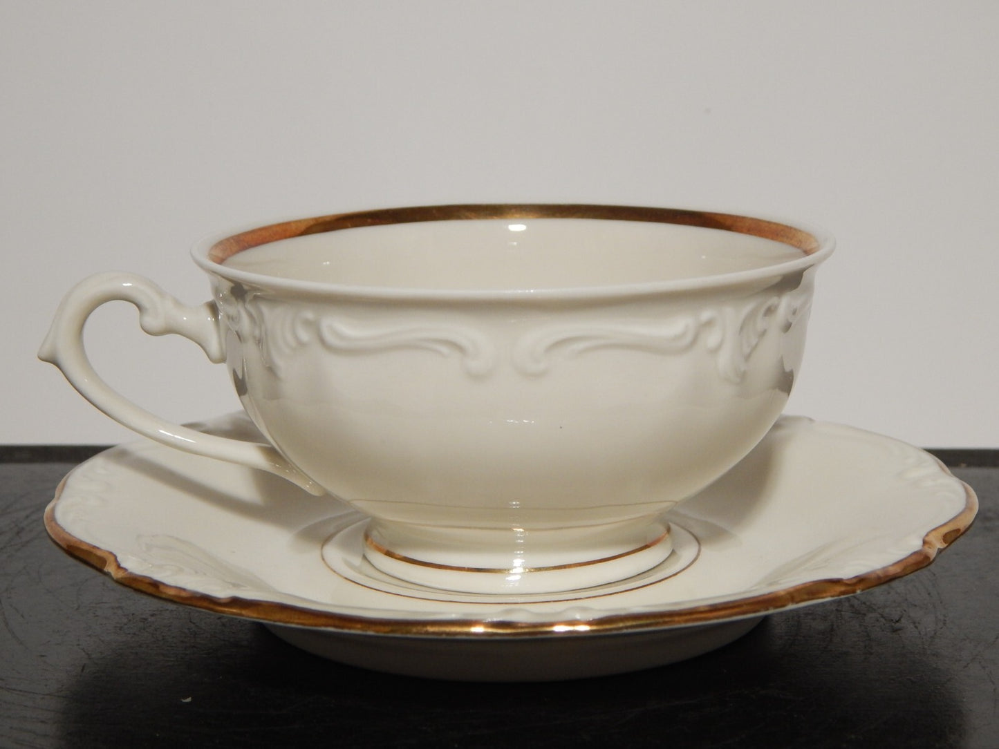 ANTICA TAZZA DA TE' PORCELLANA WINTERLING BAVARIA MODELLATA A ROCAILLE