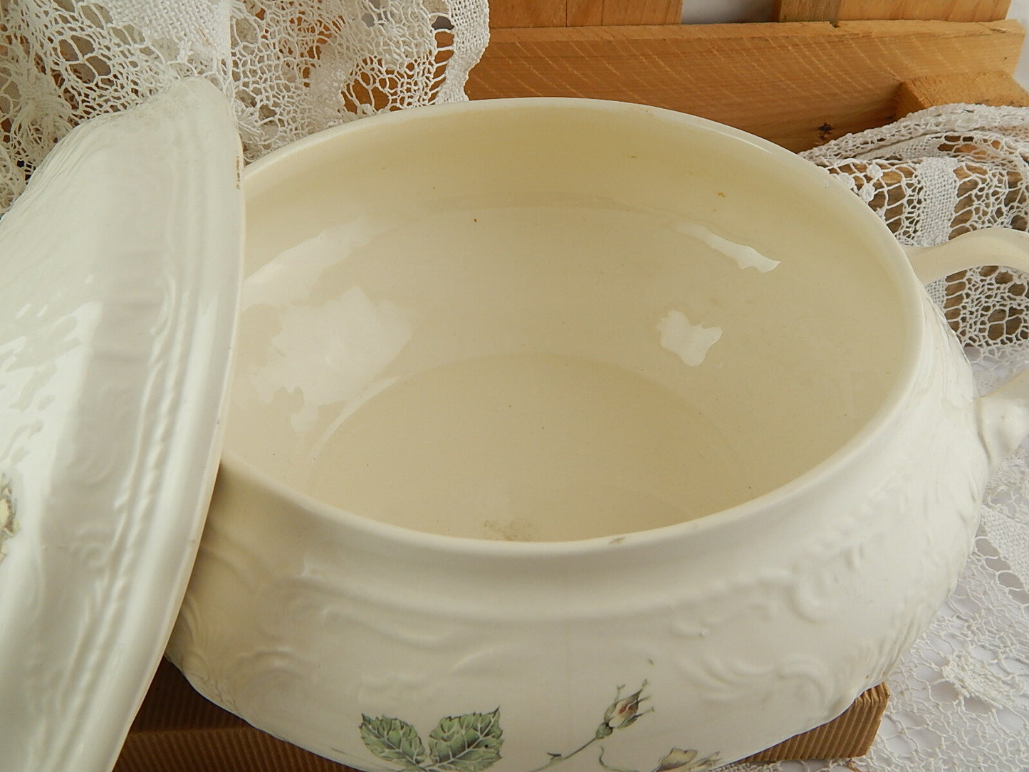 ANTICA ORIGINALE ZUPPIERA PORCELLANA OPACA AMERICANA IMPERIAL CROWN IVORY STONE