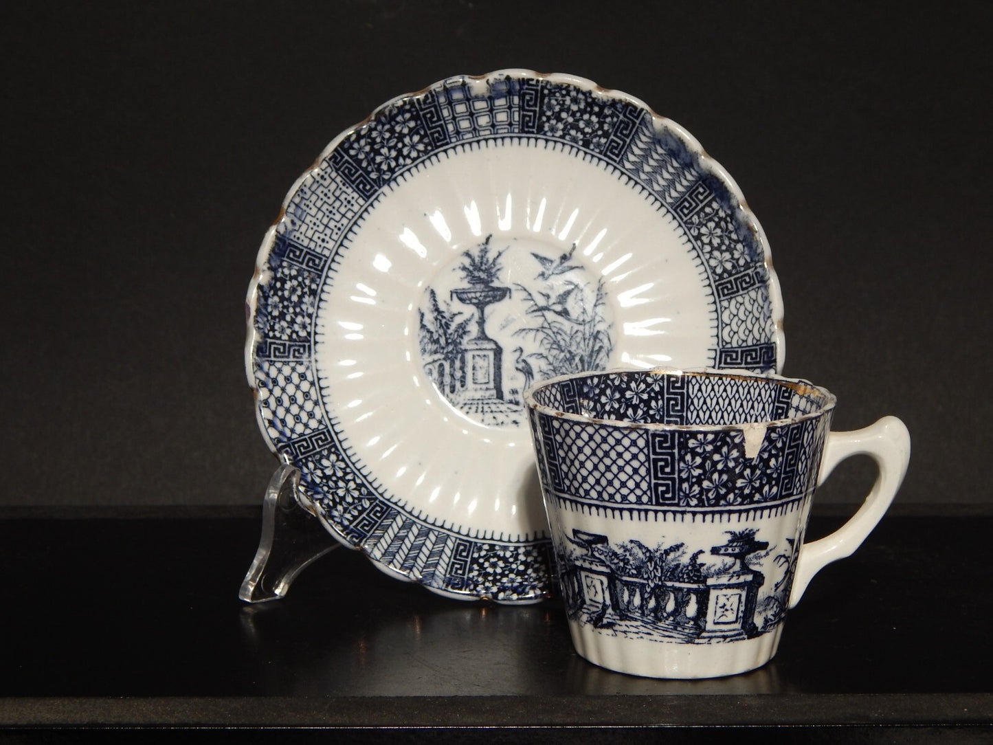 ANTIQUARIATO TAZZA CERAMICA MAIOLICA LUNEVILLE STAMPATA A MANO