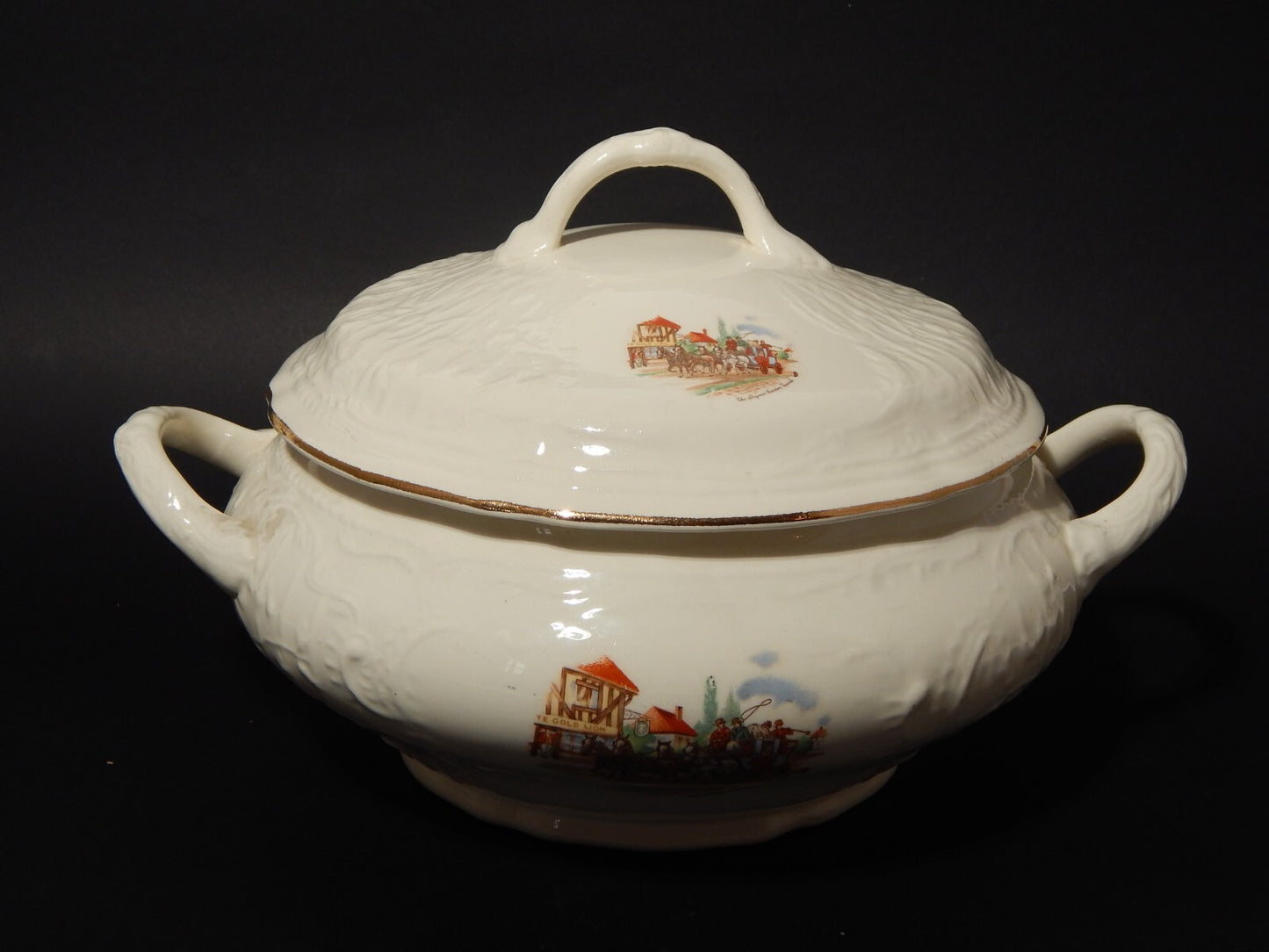 ANTICA ZUPPIERA CENTROTAVOLA CERAMICA LAVENO 1856 THE DILIGENCE LONDON IPSWICH