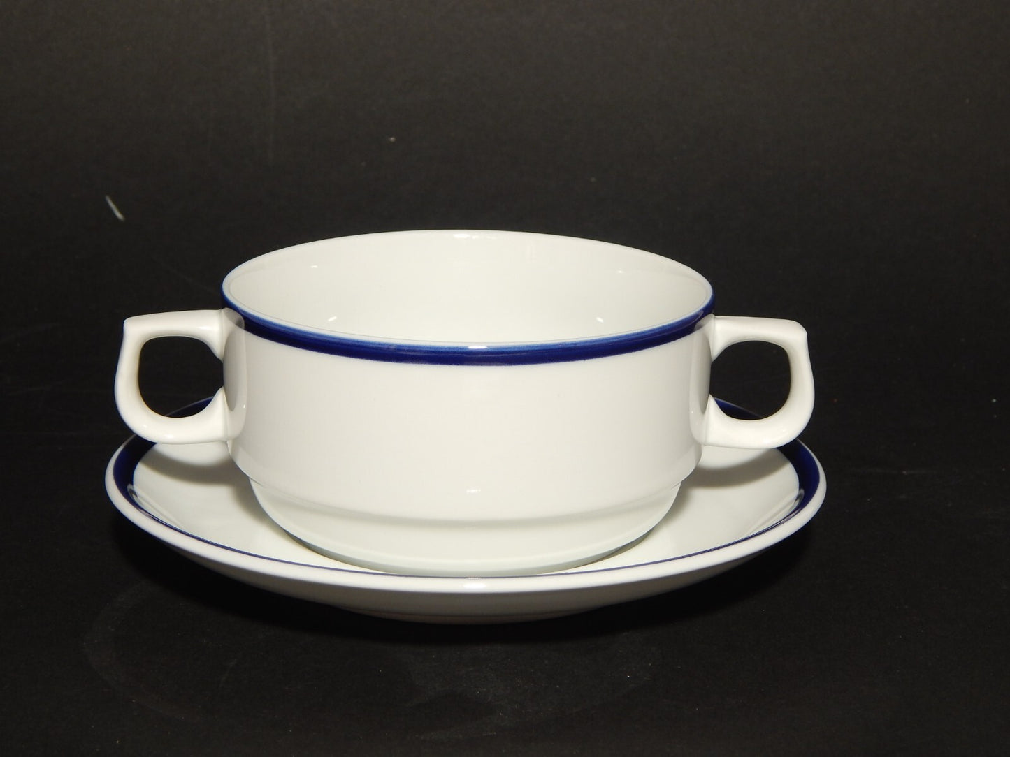 VINTAGE SERVIZIO 6 TAZZE BRODO PORCELLANA BIANCA PROFILO BLU G BENEDIKT GROUP