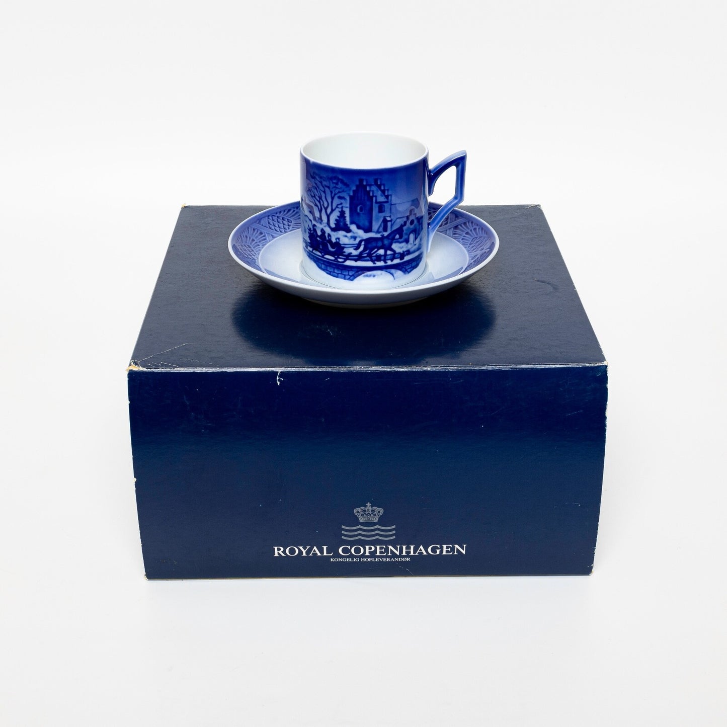 ROYAL COPENHAGEN PORCELLANA TAZZA DI NATALE 1999 CON SCATOLA ORIGINALE CM 7