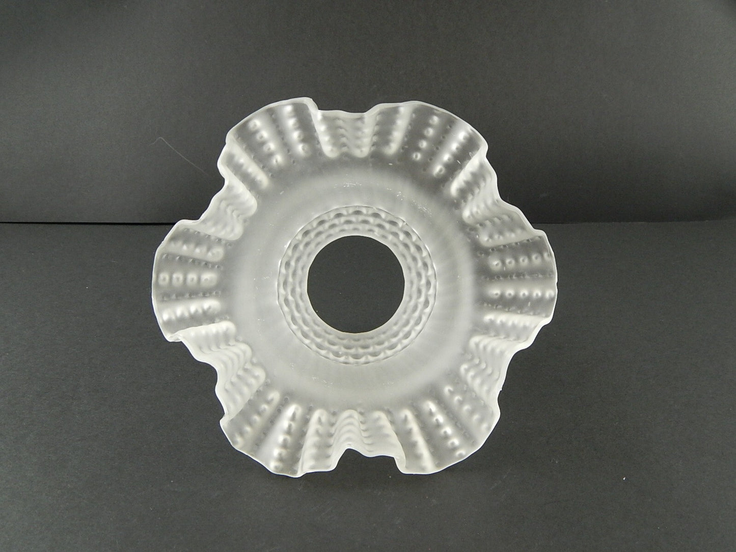 ANTICO EPOCA LIBERTY VETRO SATINATO TULIP PARALUME PER APPLIQUE O LAMPADA A477