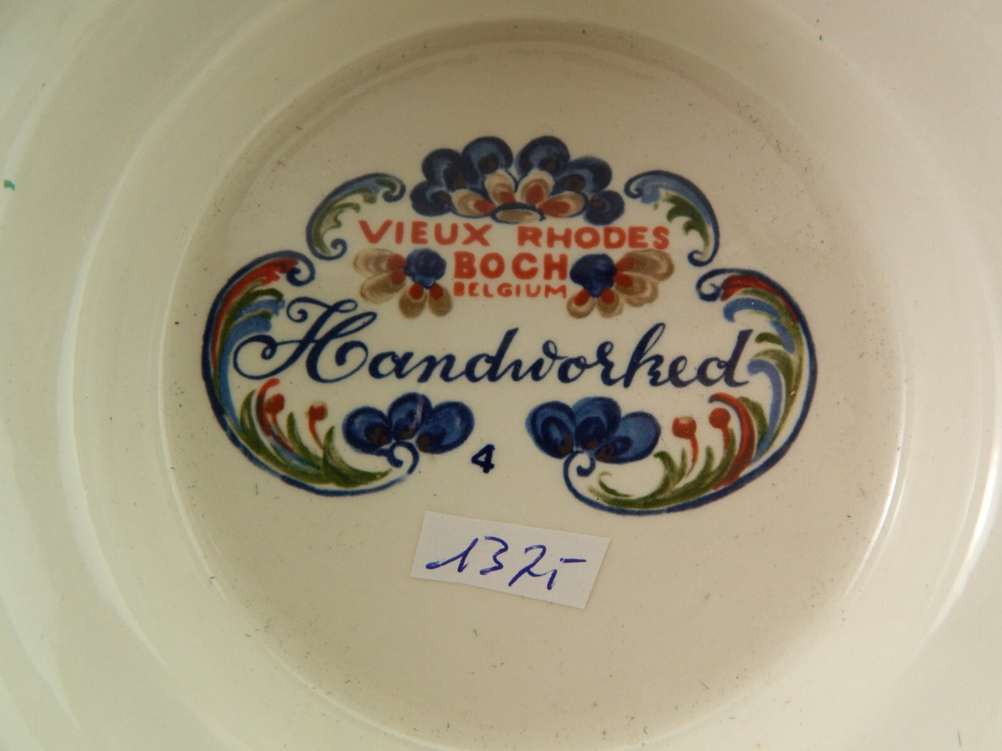 VINTAGE ZUPPIERA E MESTOLO CENTROTAVOLA CERAMICA VIEUX RHODES BOCH FATTA A MANO