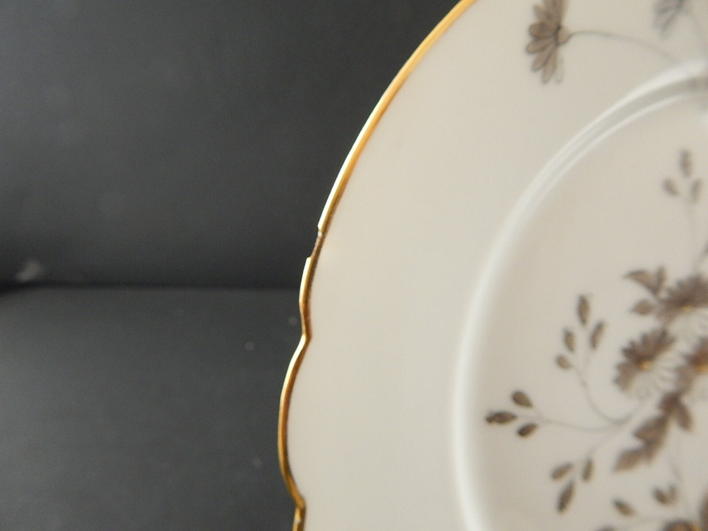 ANTICO PIATTO PORCELLANA GINORI DOCCIA DEL 1926 DECORATO A MANO DIFETTO A274