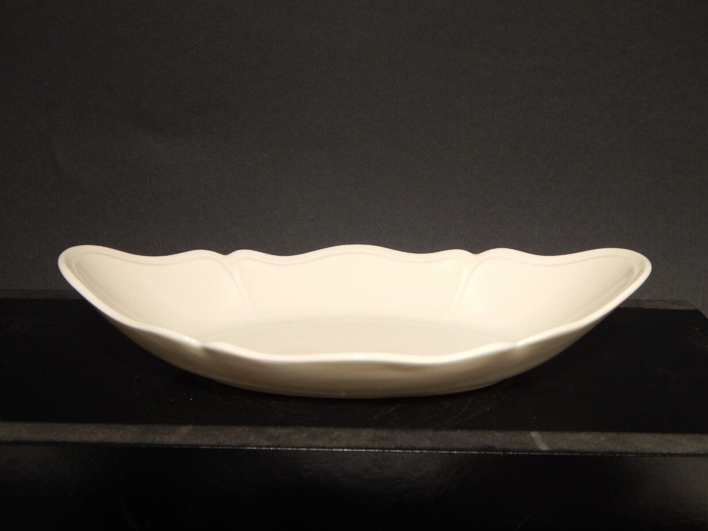 VINTAGE CERAMICA WEDGWOOD ETRURIA BARLASTON QUEENS SHAPE VASSOIO RAVIERA