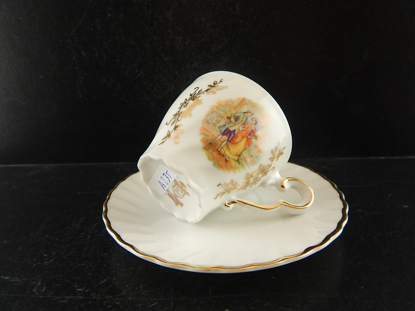 ANTICA TAZZINA CAFFE' PORCELLANA RHEINPFALZ BAVARIA SCENA GALANTE A235