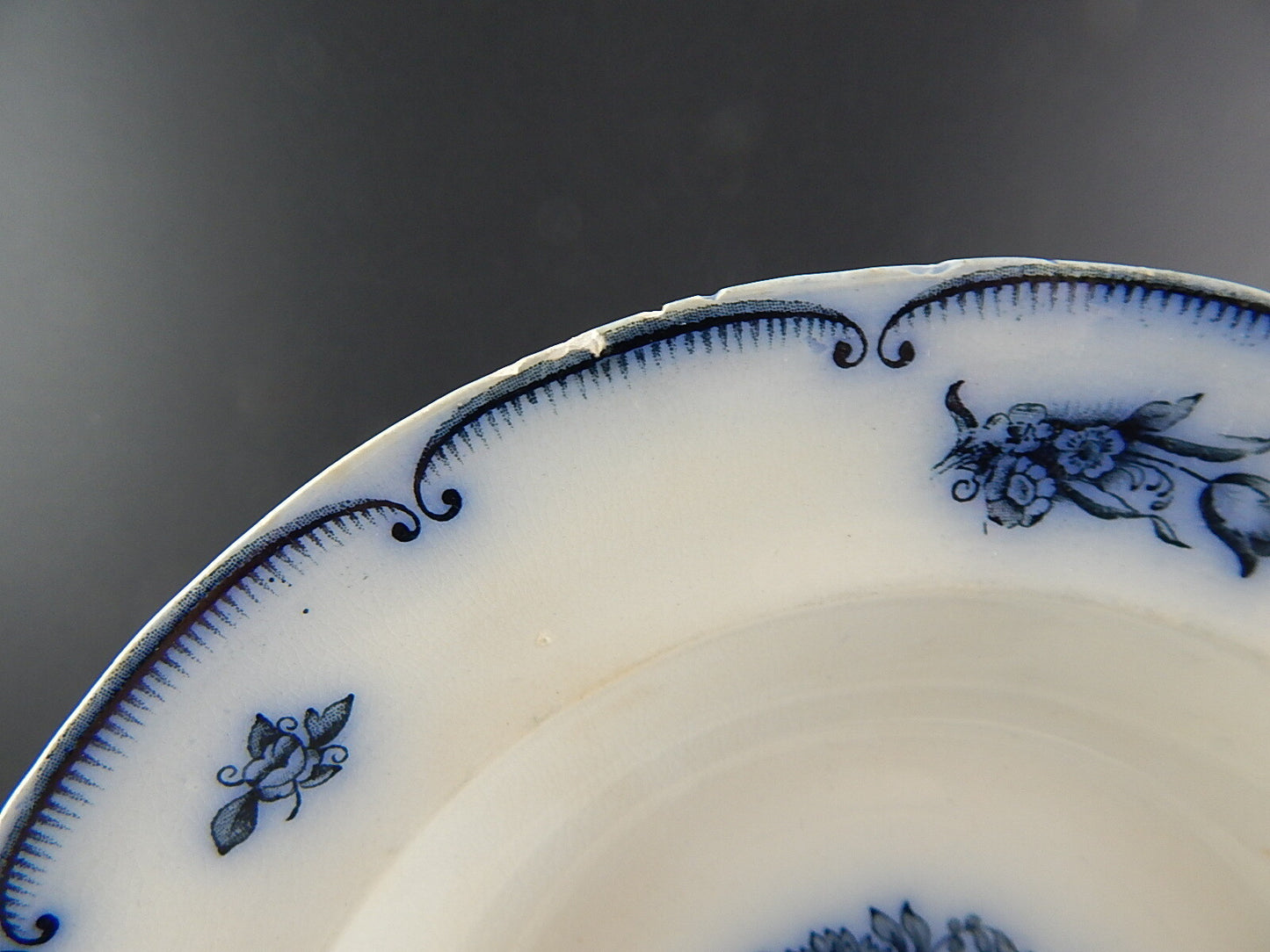 ANTICO AUTENTICO PIATTO FONDO PORCELLANA SECONDA META' 1800 GUSTAVSBERG #6334