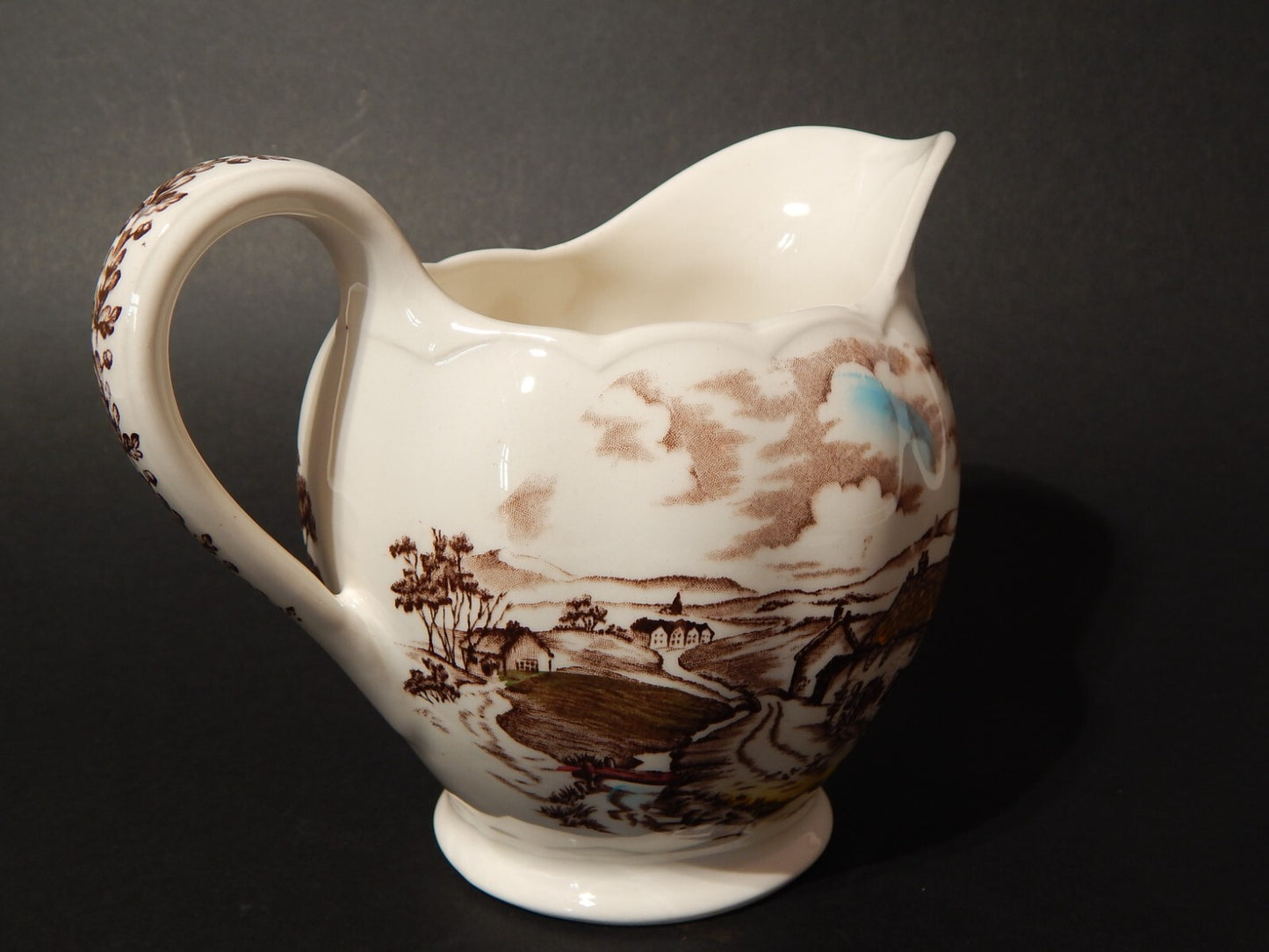 VINTAGE RARA CARAFFA LATTIERA CERAMICA W. H. GRINDLEY STAMPA A MANO QUIET DAY