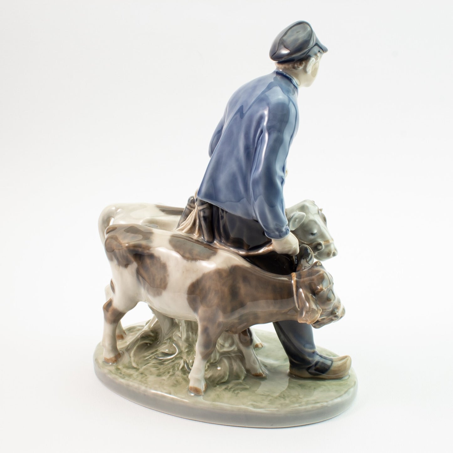 STATUINA PORCELLANA ROYAL COPENHAGEN "Ragazzo con Vitelli" 1858 ORIGINALE 23x18